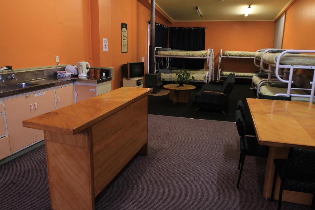 Bazil's Backpackers BBH Hostel&Surf School Westport Zimmer foto